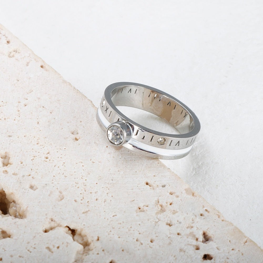 Queen Crystal Stone Ring - Silver