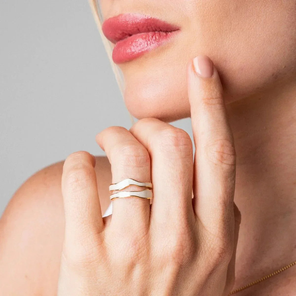 Ring Abstract Mother of Pearl Adjustable 18K Gold Plated