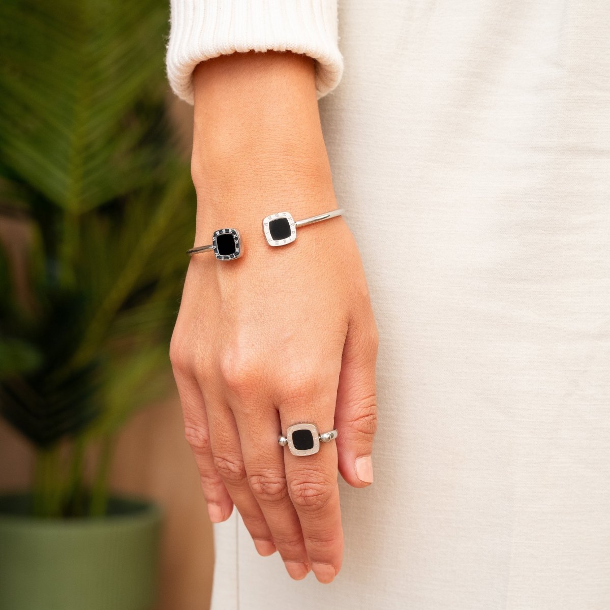 Ring Square Charm Spinning - Silver