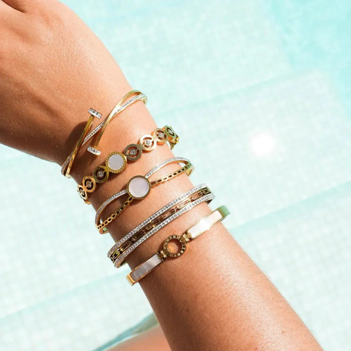 Ivy Stone Crystals Bracelet 18K Gold Plated
