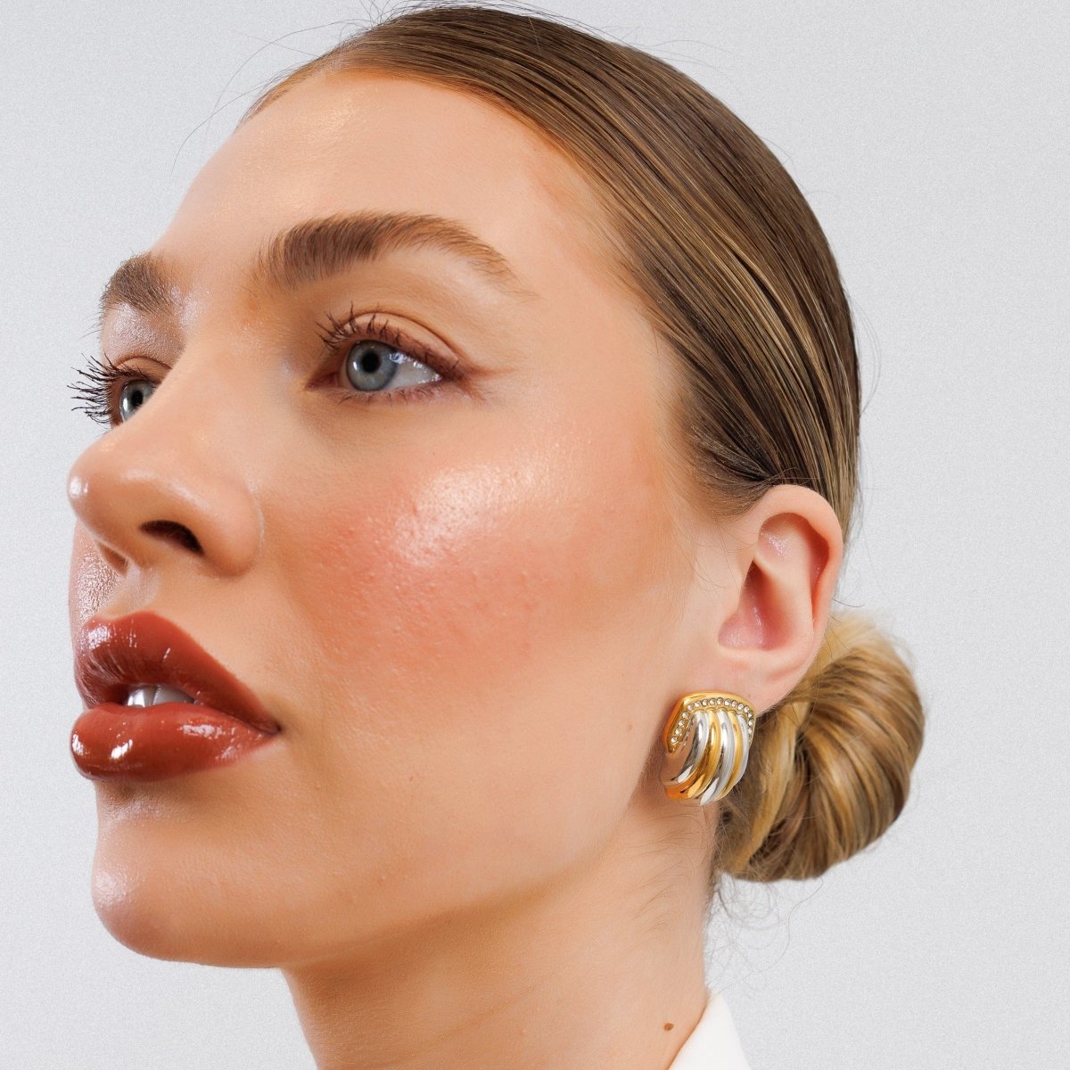 Earring Dome Crystal with Mixed Gold and Silver Finish