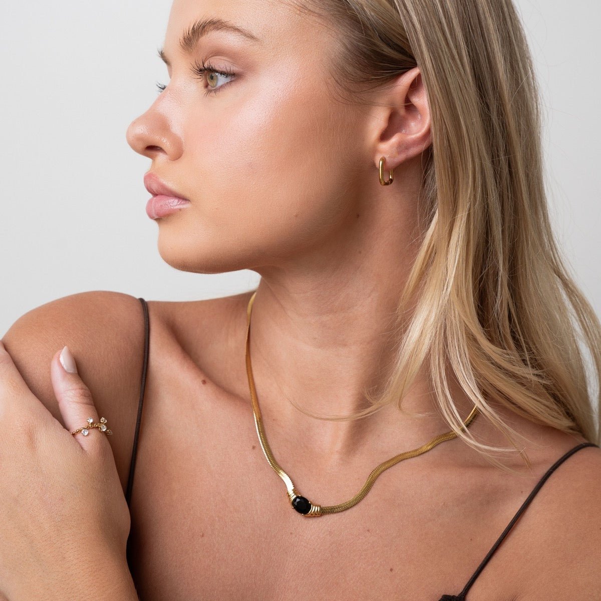 Necklace Mesh Onyx Stone 18K Gold Plated