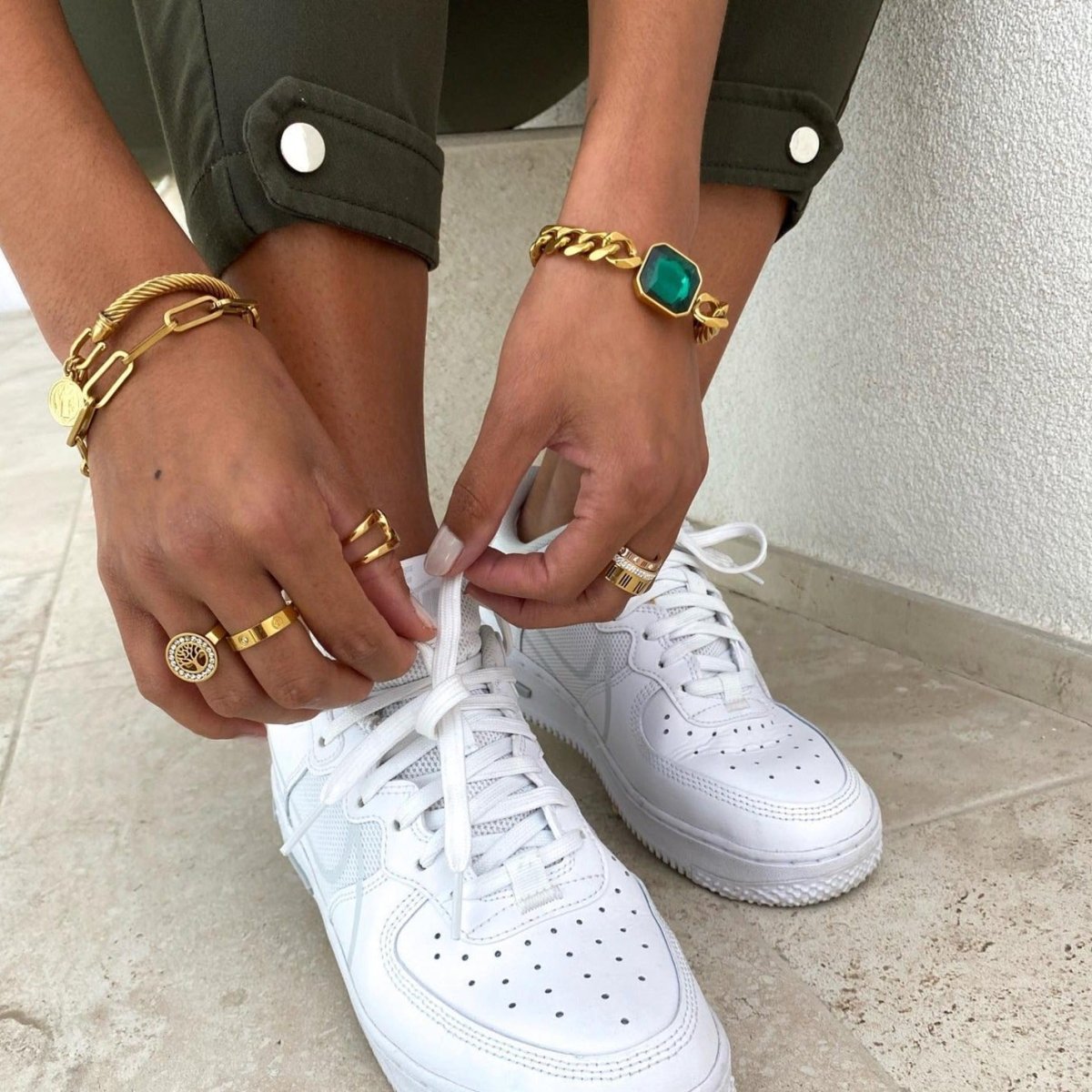Rich Emerald Green Stone Bracelet 18K Gold Plated