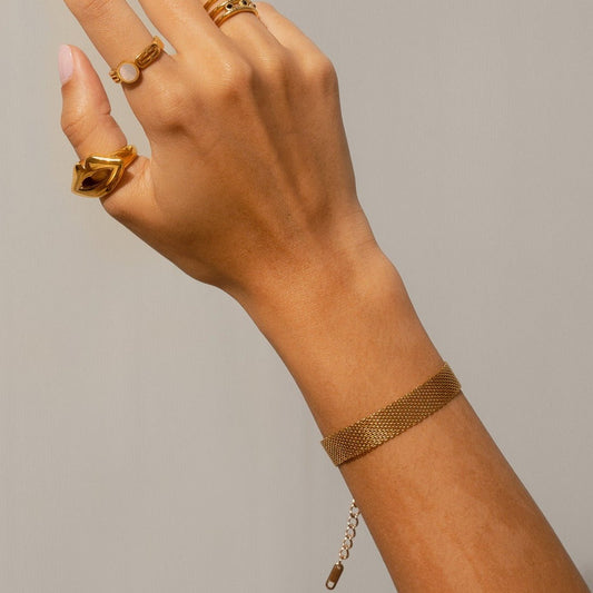 Woven Smooth Bracelet 18K Gold Plated